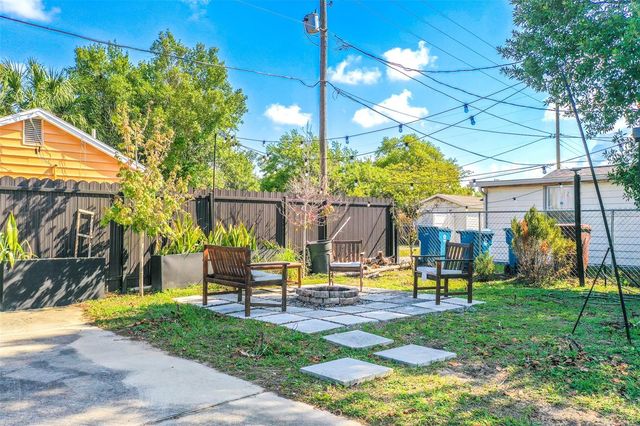 325 E JOHNSON AVENUE, Lake Wales, FL 33853