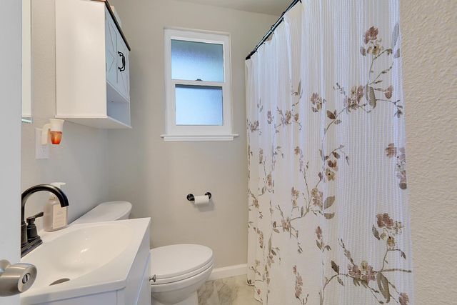 921 Jacobs St, Marysville, CA 95901