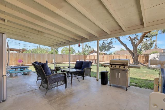 921 Jacobs St, Marysville, CA 95901