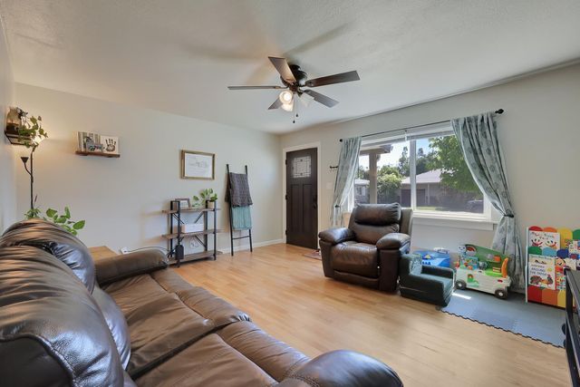 921 Jacobs St, Marysville, CA 95901