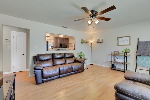 921 Jacobs St, Marysville, CA 95901