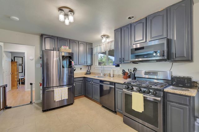 921 Jacobs St, Marysville, CA 95901