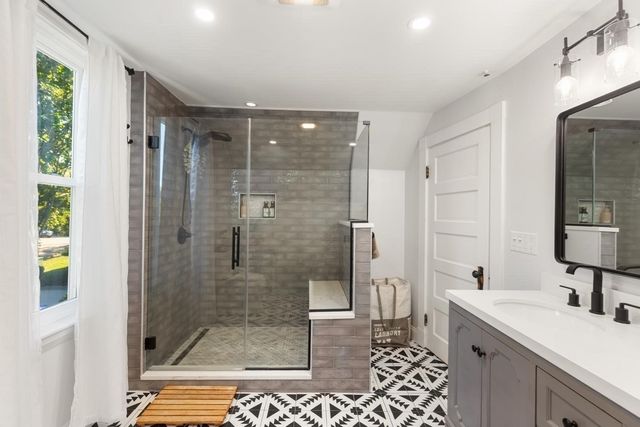 18 Taft St, Quincy, MA 02169