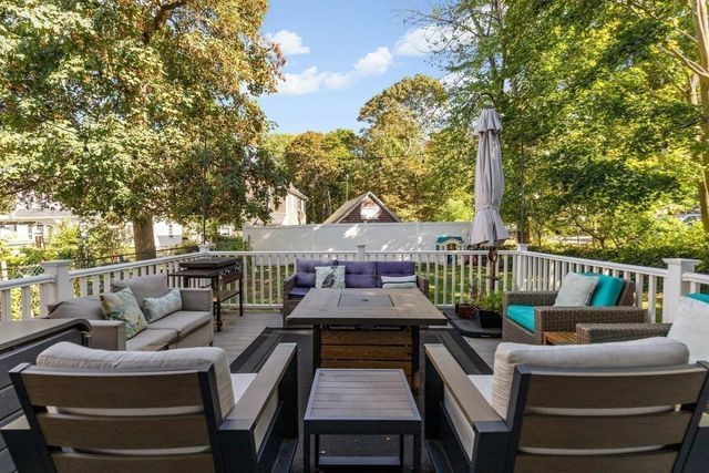 18 Taft St, Quincy, MA 02169