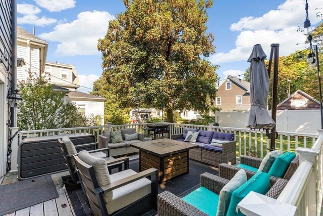 18 Taft St, Quincy, MA 02169