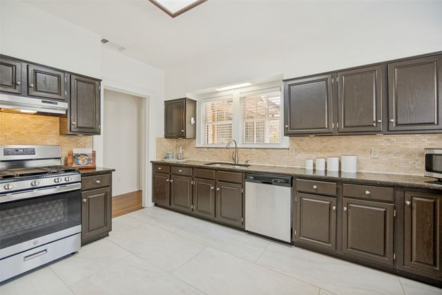 6106 Worth Street, Dallas, TX 75214