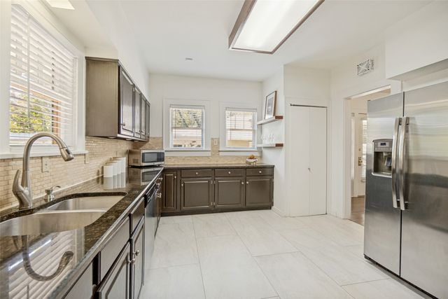 6106 Worth Street, Dallas, TX 75214