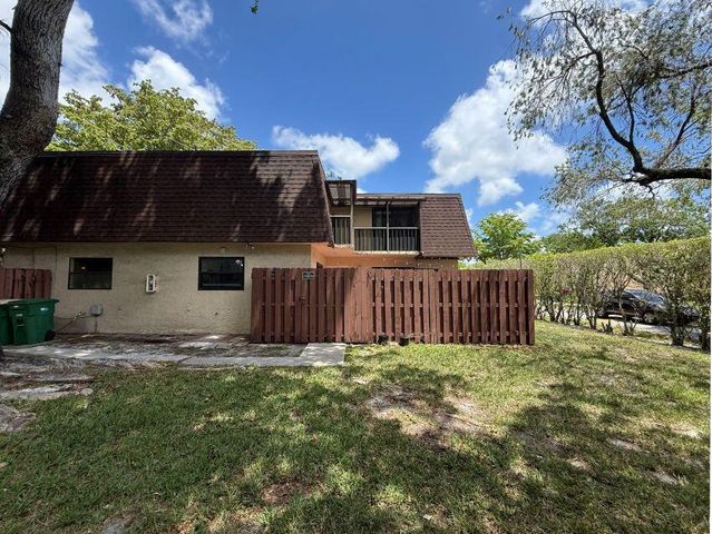 5818 Swordfish Court B, Tamarac, FL 33319