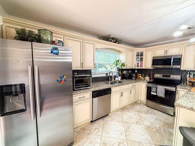 5818 Swordfish Court B, Tamarac, FL 33319