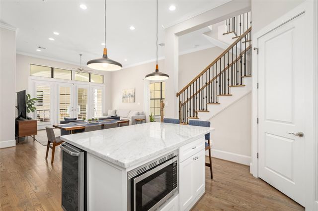 6018 Maxie Street E, Houston, TX 77007