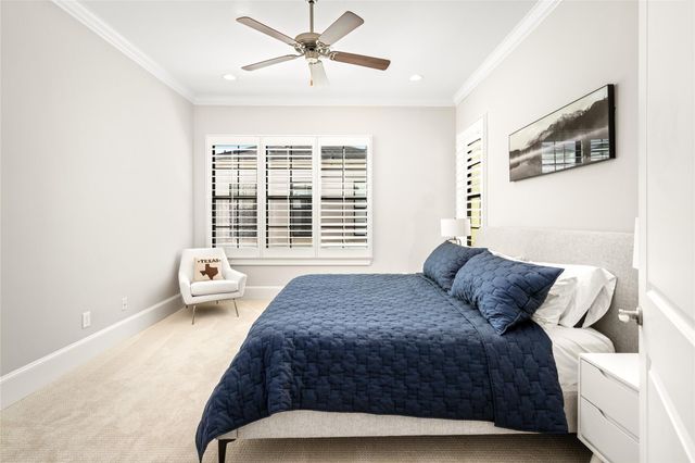 6018 Maxie Street E, Houston, TX 77007