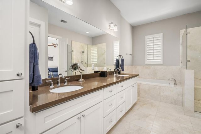 6018 Maxie Street E, Houston, TX 77007