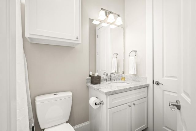 6018 Maxie Street E, Houston, TX 77007