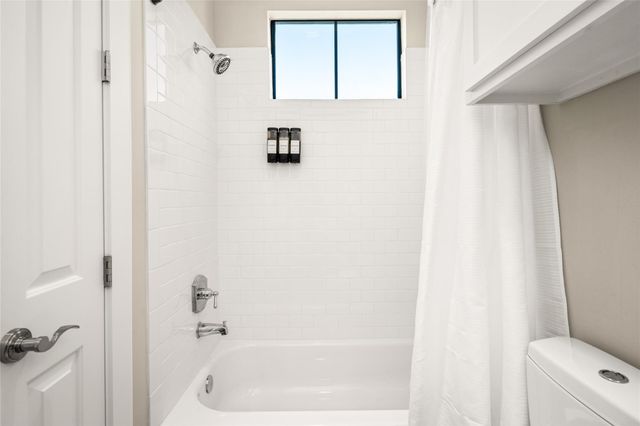 6018 Maxie Street E, Houston, TX 77007