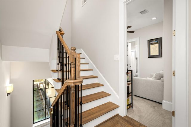 6018 Maxie Street E, Houston, TX 77007