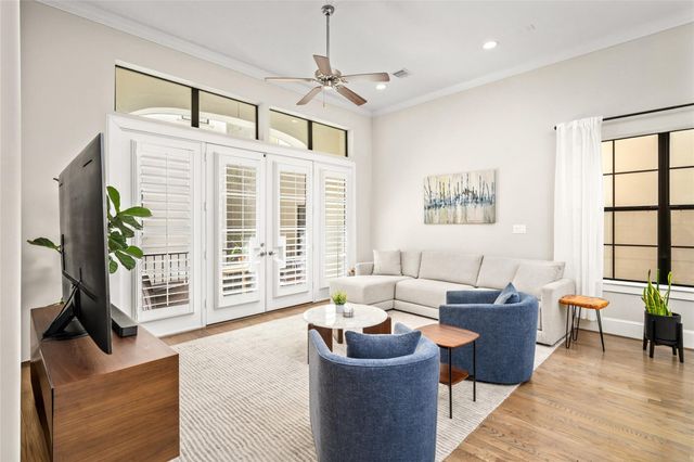 6018 Maxie Street E, Houston, TX 77007