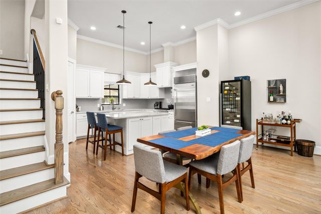 6018 Maxie Street E, Houston, TX 77007