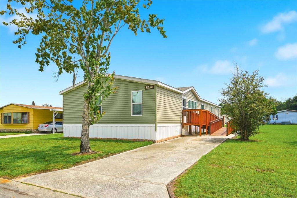 209 ELLSWORTH DRIVE, Kissimmee, FL 34758