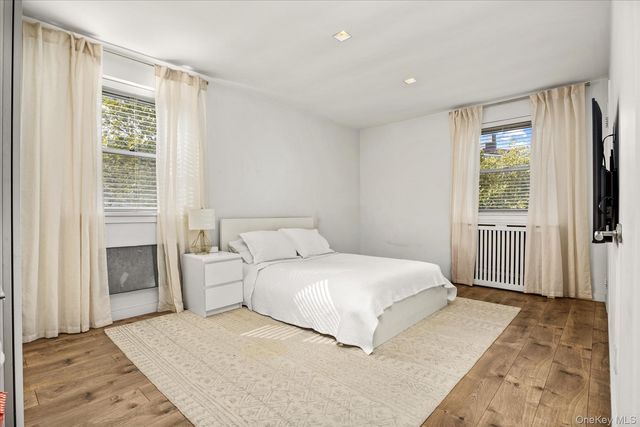 151-31 88th Street 3C, Howard Beach, NY 11414