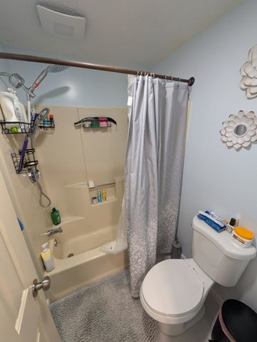 148 Flower Ln 15, Dracut, MA 01826