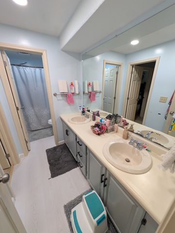 148 Flower Ln 15, Dracut, MA 01826