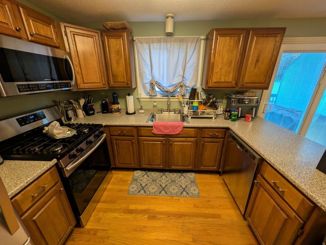 148 Flower Ln 15, Dracut, MA 01826