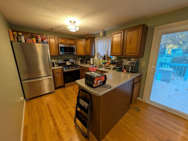 148 Flower Ln 15, Dracut, MA 01826
