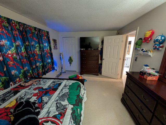 148 Flower Ln 15, Dracut, MA 01826