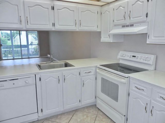 1101 Bahama Bend A1, Coconut Creek, FL 33066