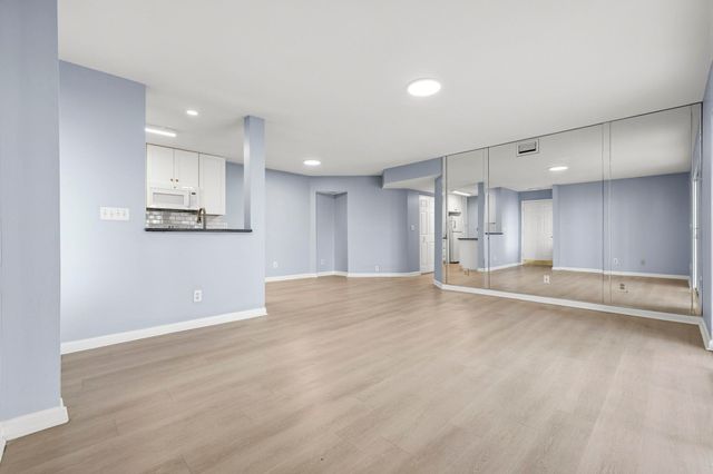 2226 Clearwater Dr Apt B, Surfside Beach, SC 29575