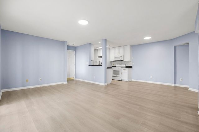 2226 Clearwater Dr Apt B, Surfside Beach, SC 29575