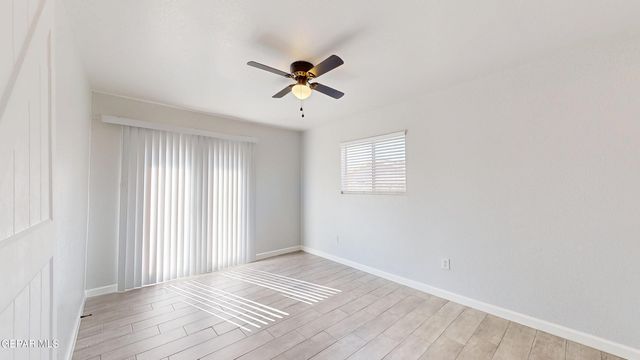 508 Camino De La Rosa Road B, San Elizario, TX 79849