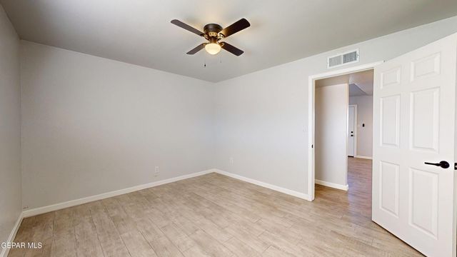 508 Camino De La Rosa Road B, San Elizario, TX 79849