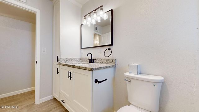 508 Camino De La Rosa Road B, San Elizario, TX 79849