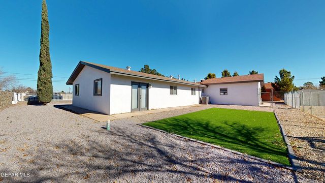 508 Camino De La Rosa Road B, San Elizario, TX 79849