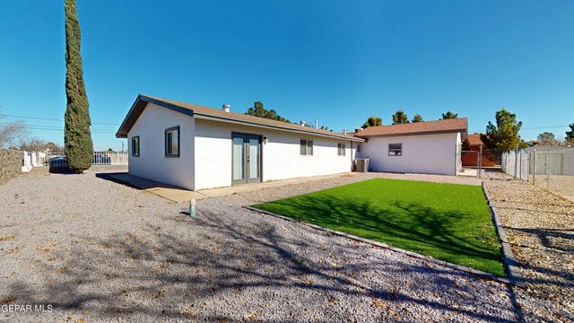 508 Camino De La Rosa Road B, San Elizario, TX 79849