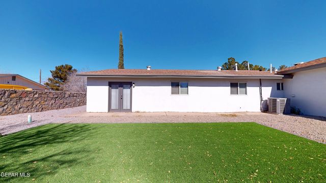 508 Camino De La Rosa Road B, San Elizario, TX 79849