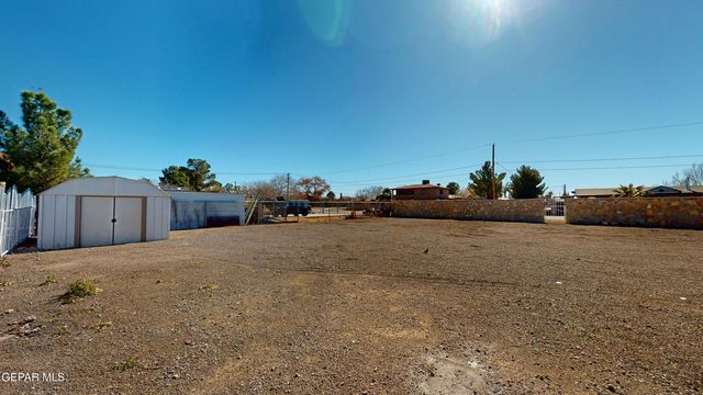 508 Camino De La Rosa Road B, San Elizario, TX 79849