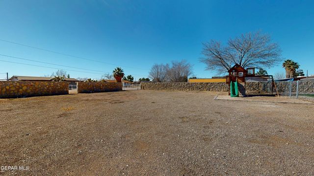 508 Camino De La Rosa Road B, San Elizario, TX 79849