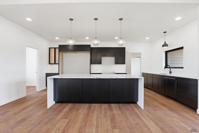 4825 PIKES PEAK CT, Rapid City, SD 57702