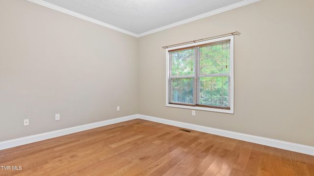 1545 Seven Oaks Drive, Morristown, TN 37814