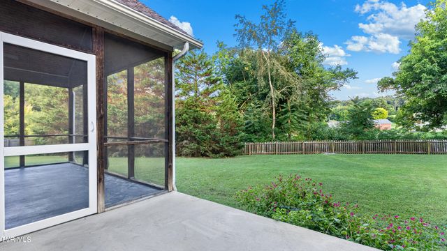 1545 Seven Oaks Drive, Morristown, TN 37814