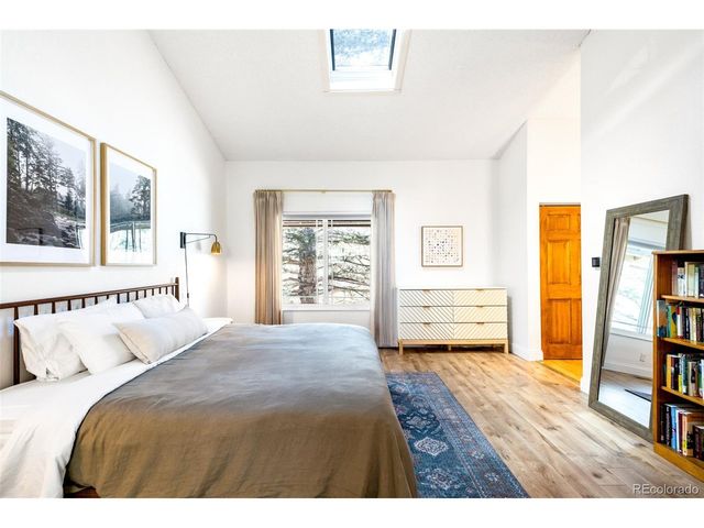 3804 S Helena Way, Aurora, CO 80013