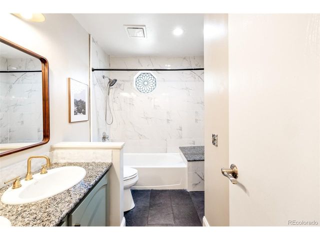 3804 S Helena Way, Aurora, CO 80013