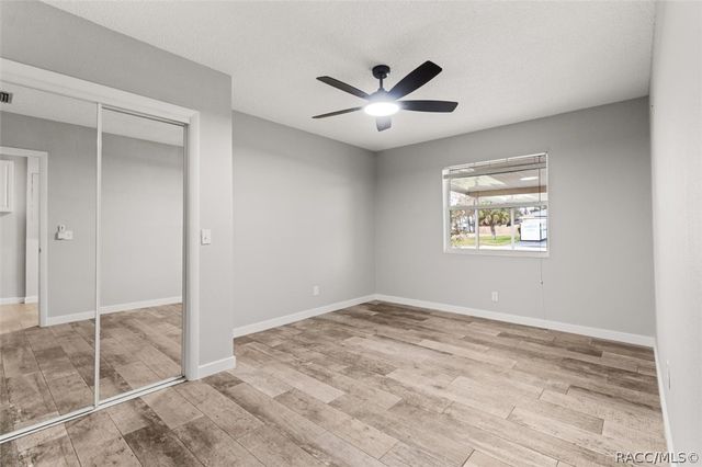 512 SE Paradise Point Road, Crystal River, FL 34429