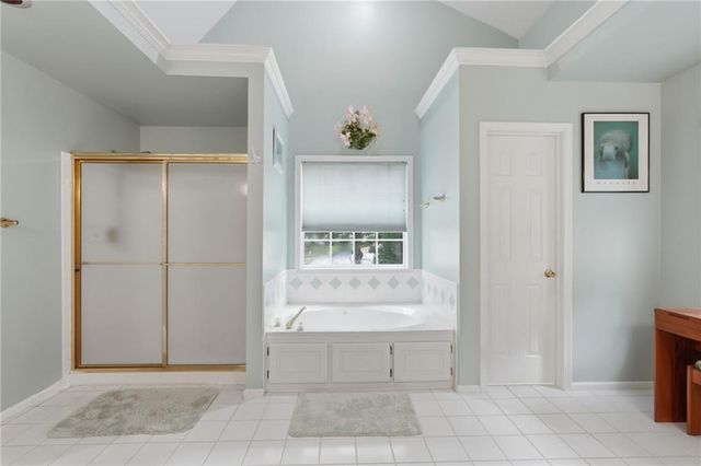 5555 Saddle Tree Court, Buford, GA 30518