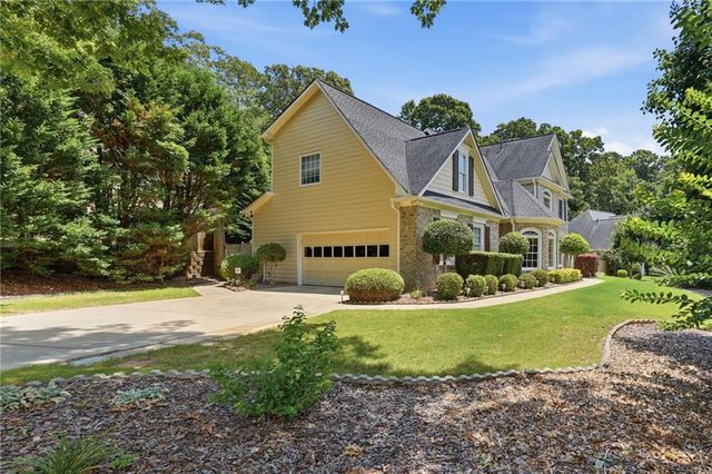 5555 Saddle Tree Court, Buford, GA 30518