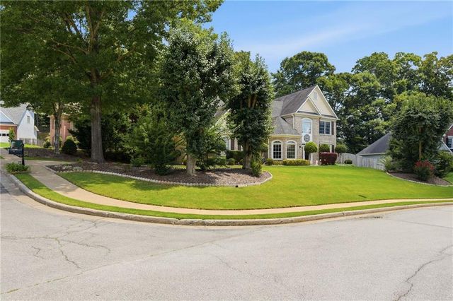 5555 Saddle Tree Court, Buford, GA 30518