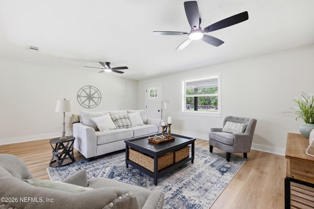 201 DOW Court, Green Cove Springs, FL 32043