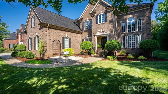 1006 Channelstone Way, Matthews, NC 28104